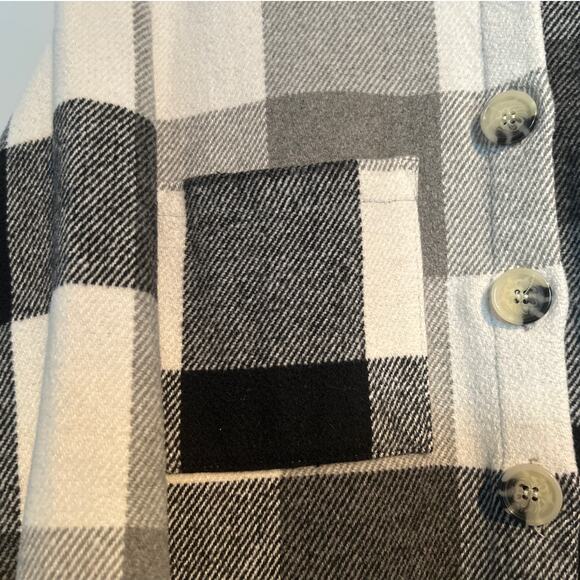 Plaid Shacket, Black/White/Gray, Women’s Medium – Oversized Fit - Picture 3 of 6